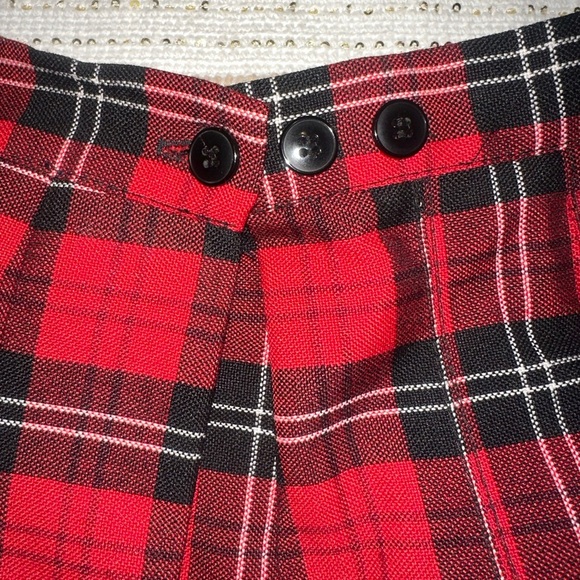 Cycle Boston Pleaded Skirt Red,Black and White Size S - Picture 3 of 5